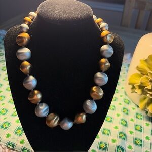 Vintage Elegant Gold and Silver Beaded Necklace